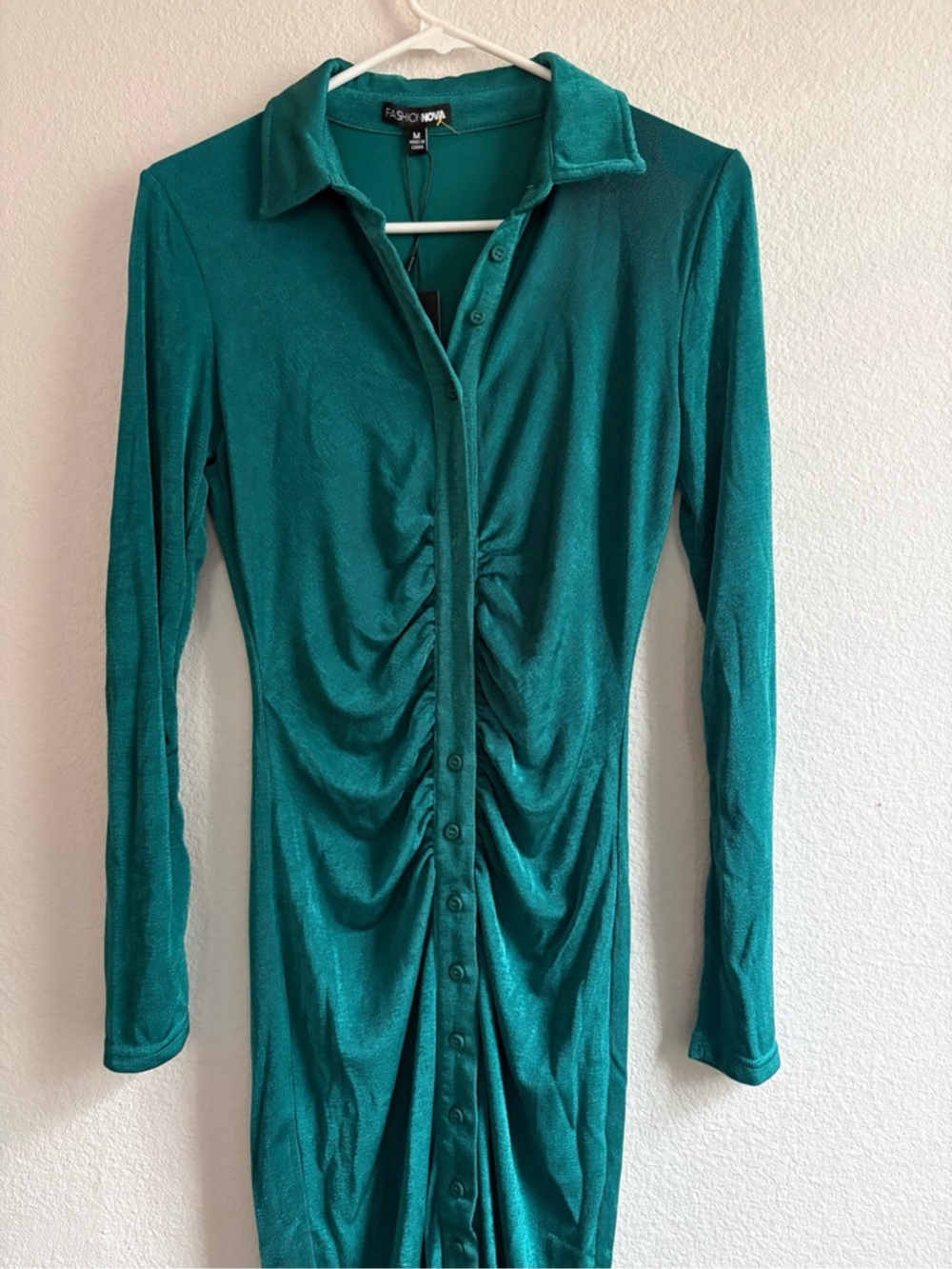 Fashion Nova Silky Smooth Long Sleeve Sluinky Dress Emerald Green NWT Med.